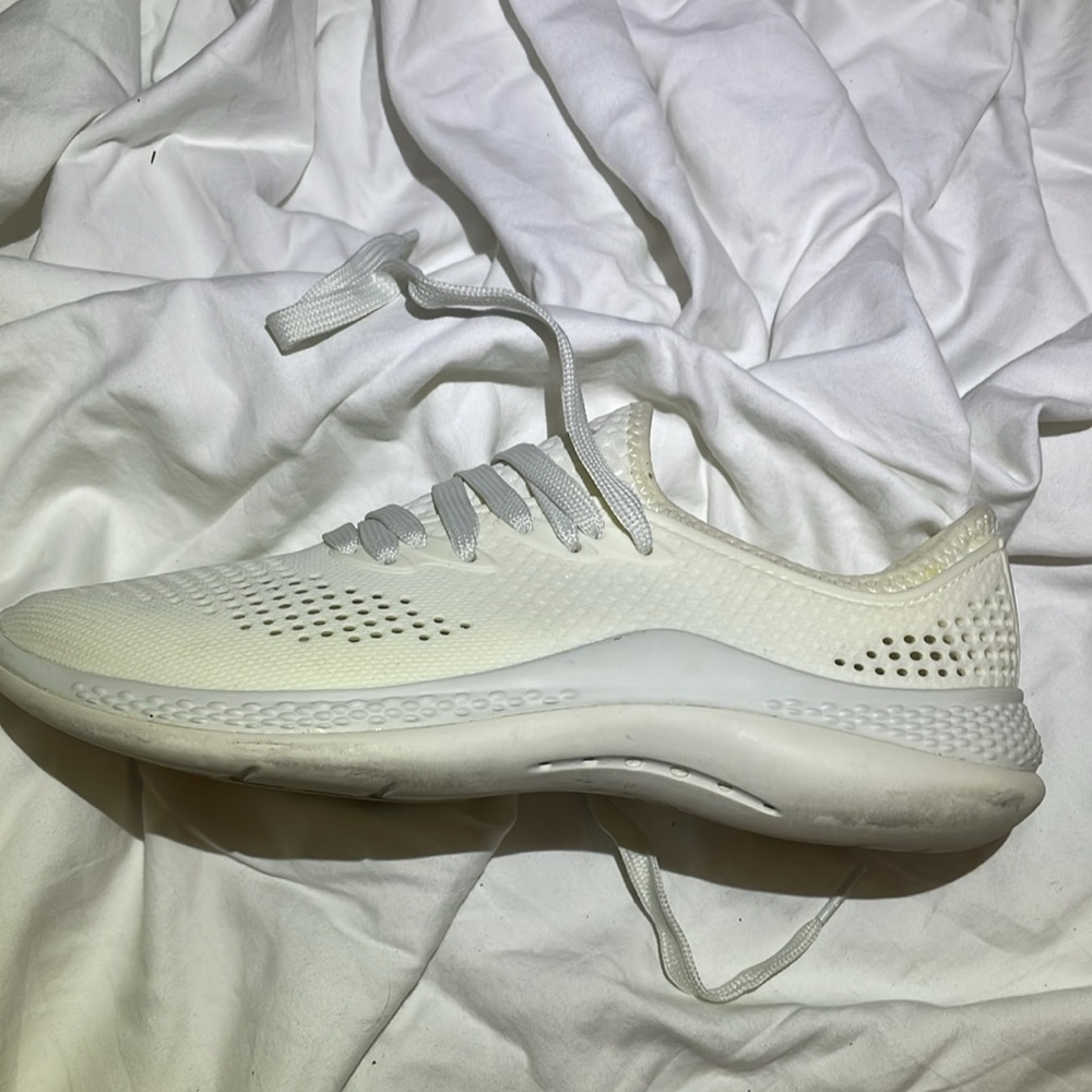 Crocs all white women’s LiteRide 360